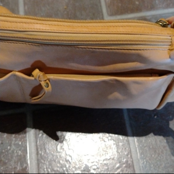Derek alexander 2way beige Tan color crossbody and shoulder bag - Picture 10 of 14